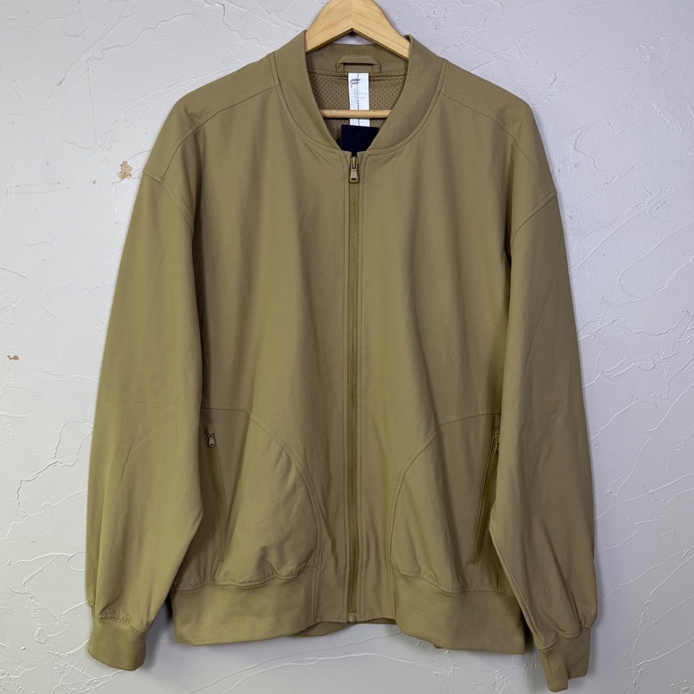 Fabletics Bomber Jacket Mens XL Tan Full Zip Mesh Lined Lightweight Gorpcore